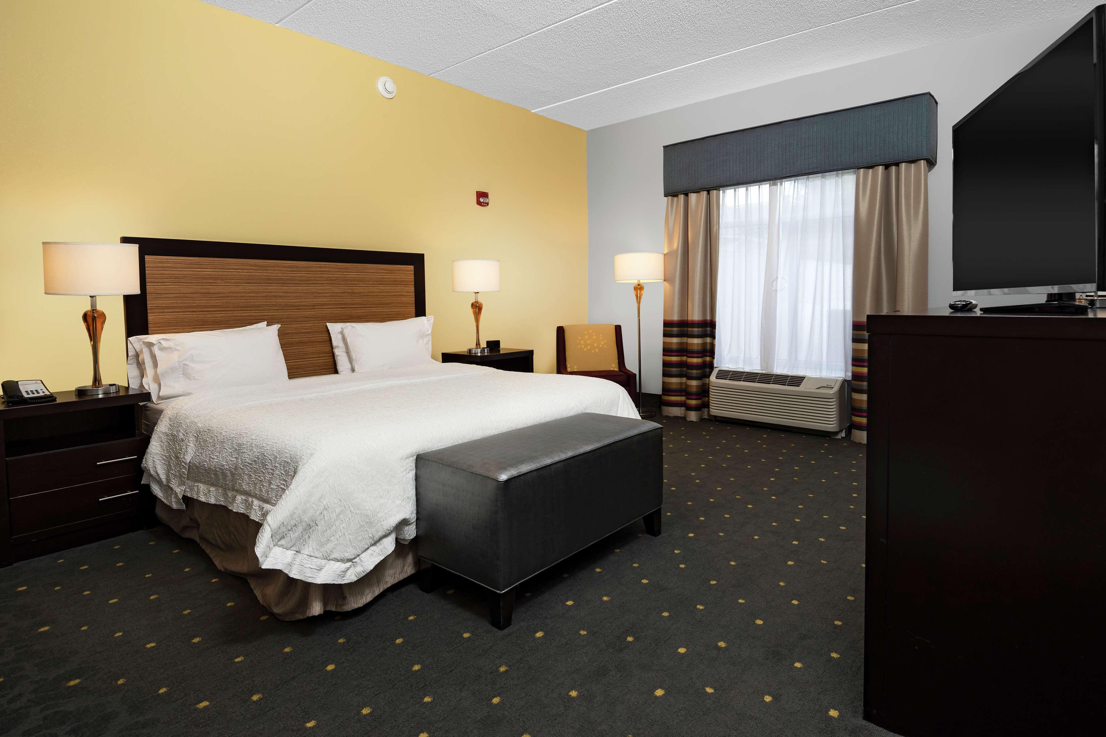 Hampton Inn & Suites - Raleigh Downtown Eksteriør billede