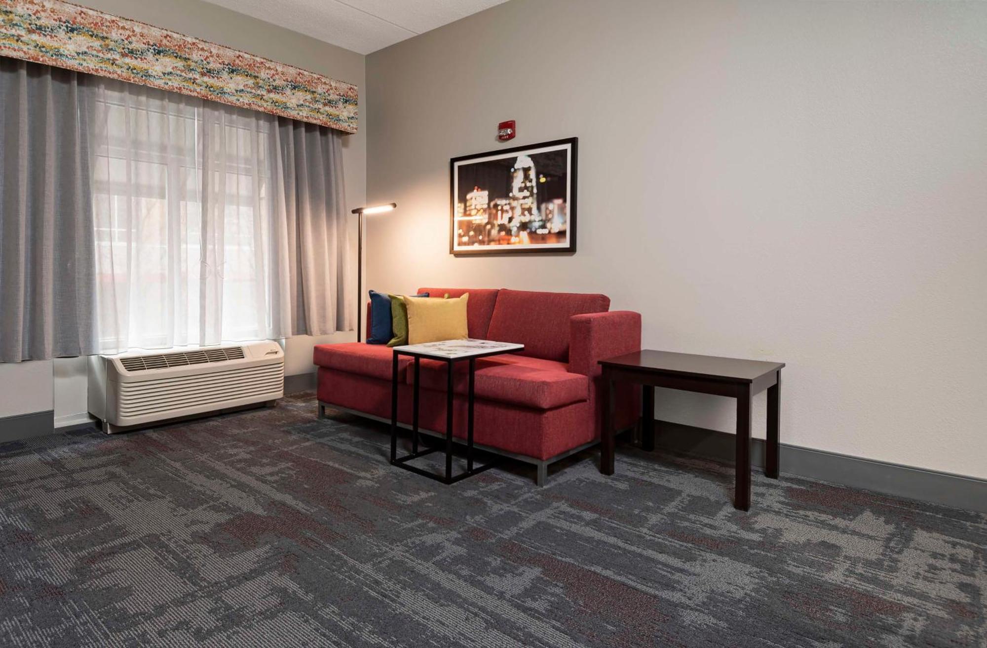 Hampton Inn & Suites - Raleigh Downtown Eksteriør billede