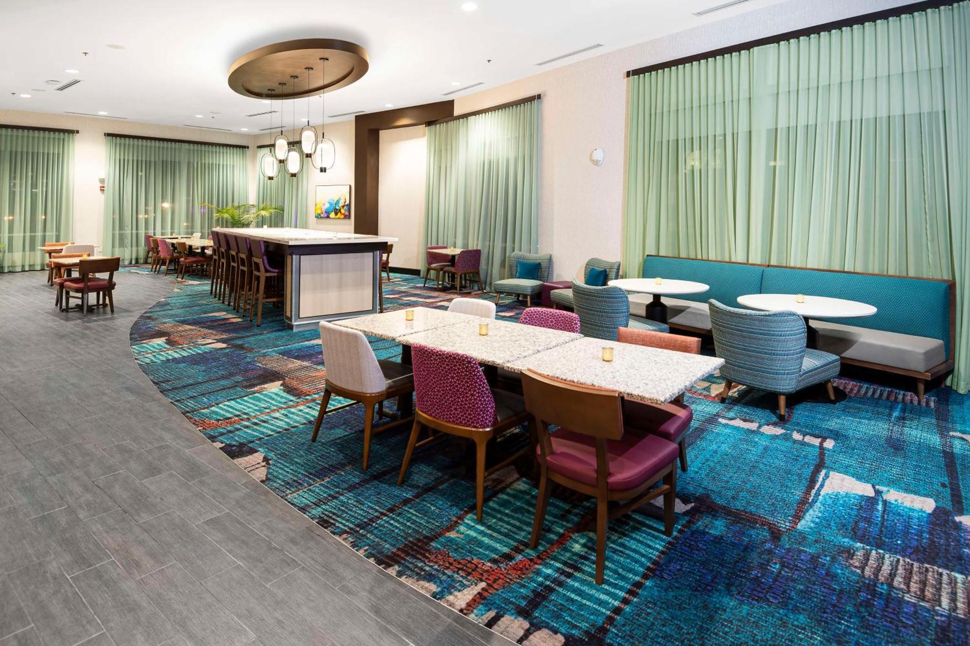 Hampton Inn & Suites - Raleigh Downtown Eksteriør billede