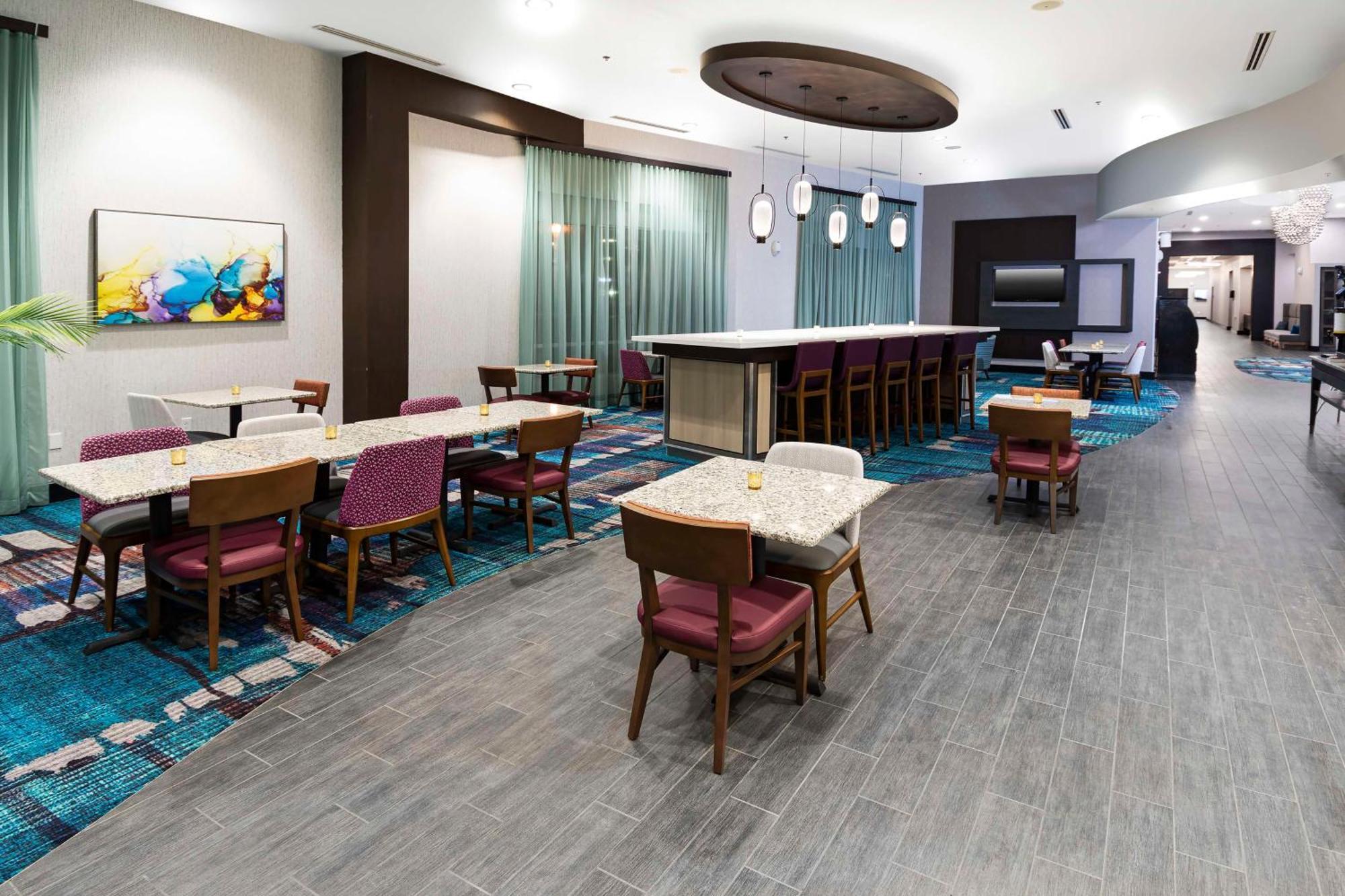 Hampton Inn & Suites - Raleigh Downtown Eksteriør billede