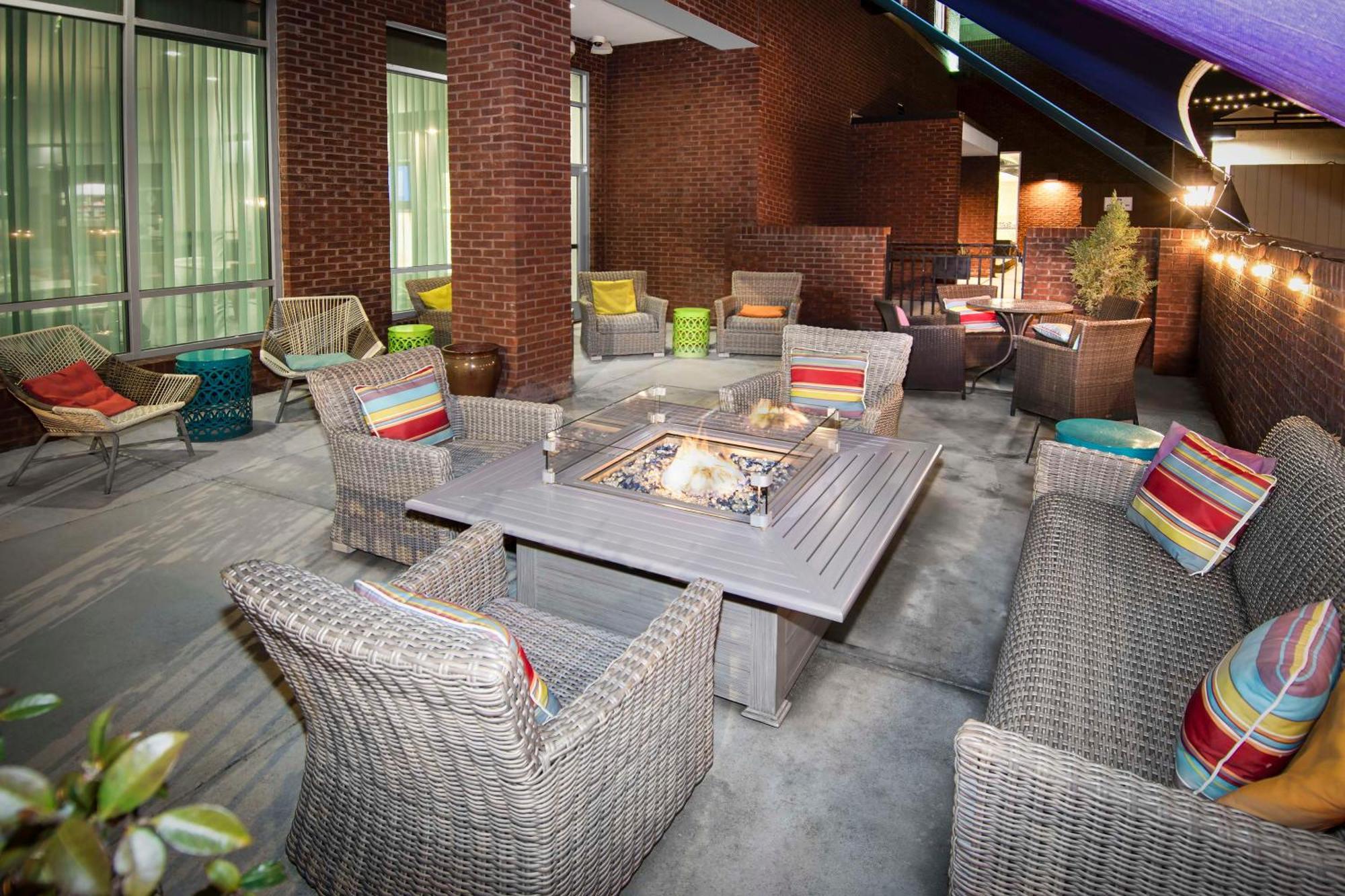 Hampton Inn & Suites - Raleigh Downtown Eksteriør billede